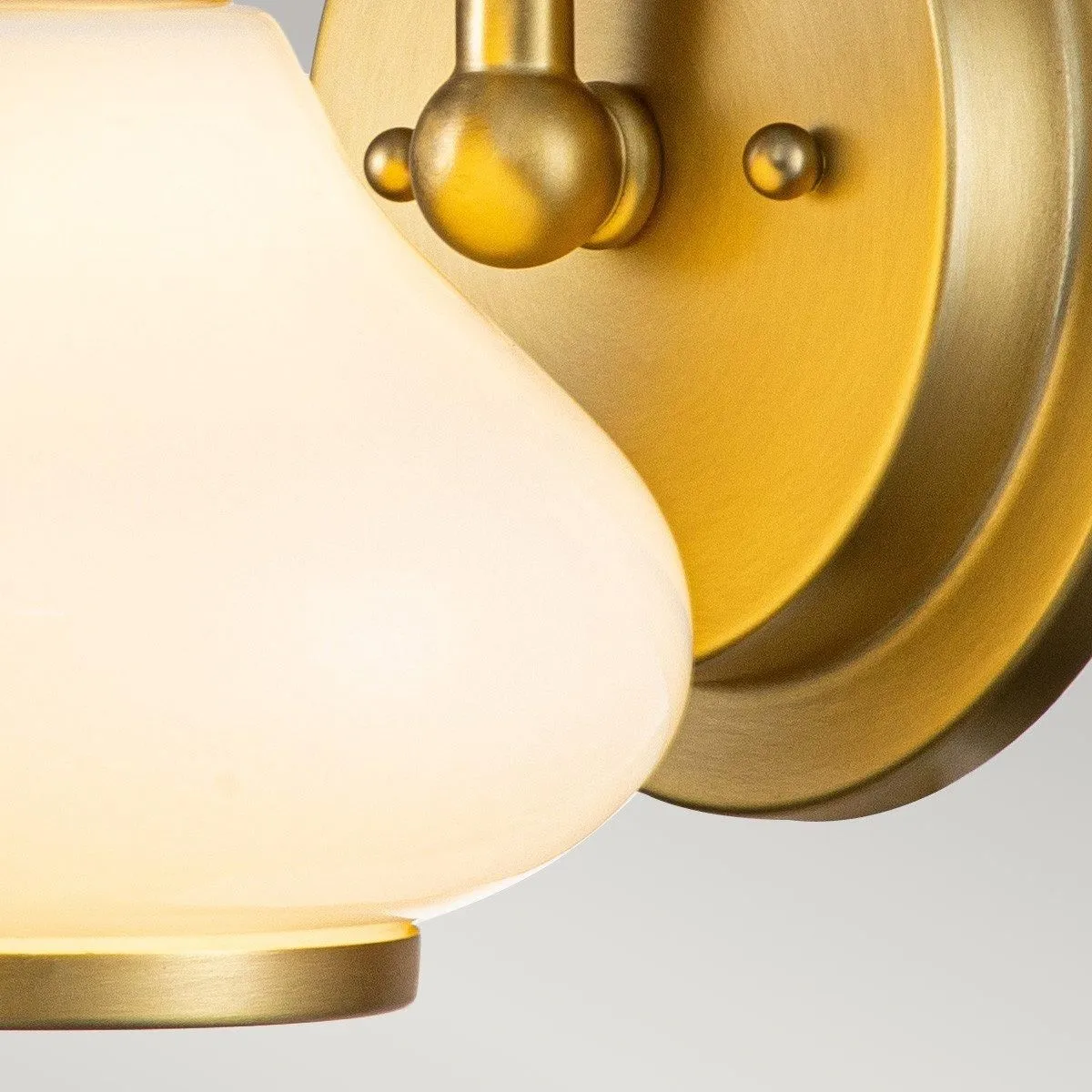 Netlighting Hinkley Ainsley Wall Lamp Brushed Brass IP44 in Yellow 3