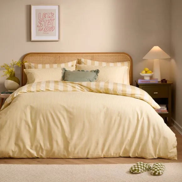Furn. The Ultimate Stripe Polycotton Duvet Cover & Pillowcase Set 1