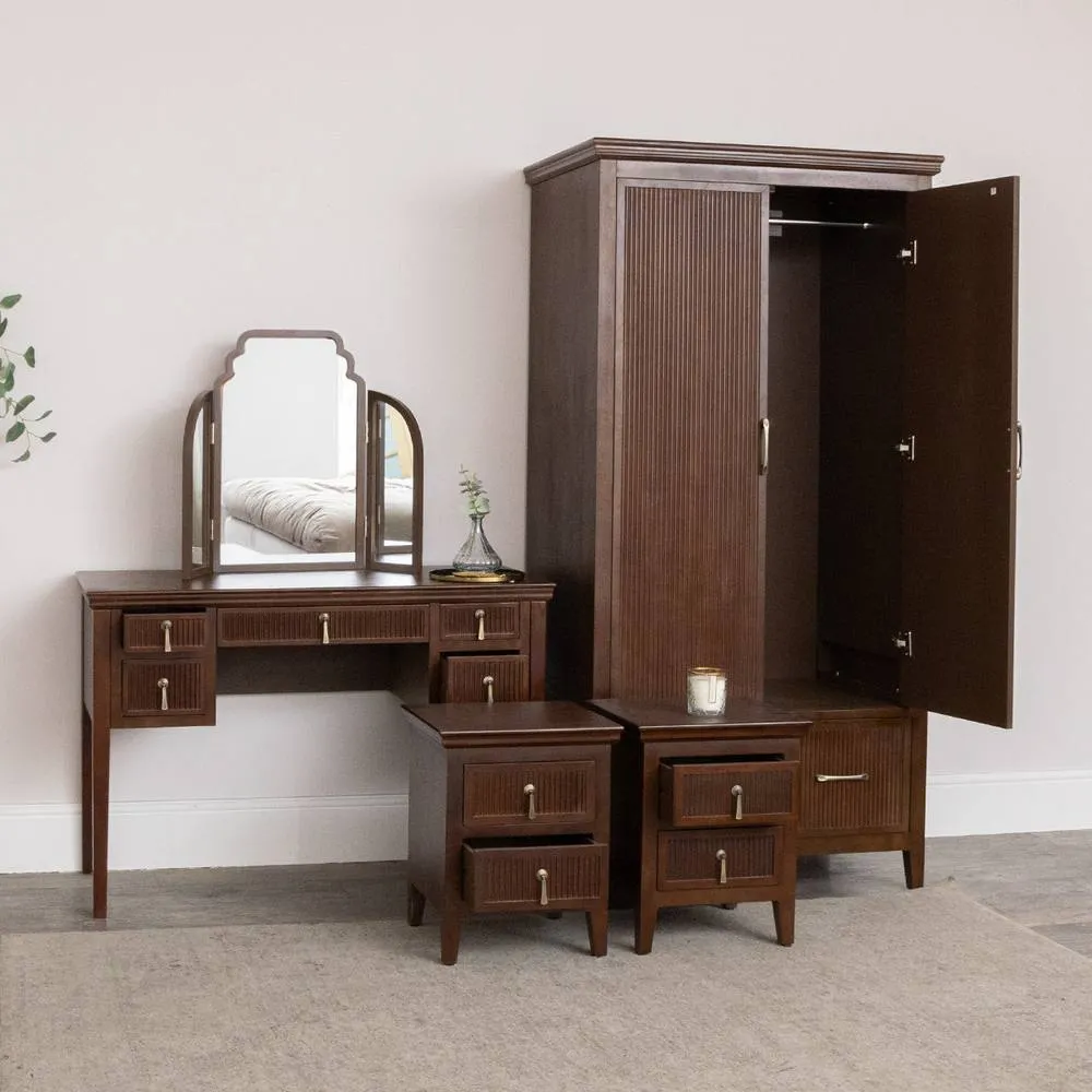 Melody Maison Wardrobe, Dressing Table, Mirror & Pair of Bedsides - Georgian Range in Dark Brown 2
