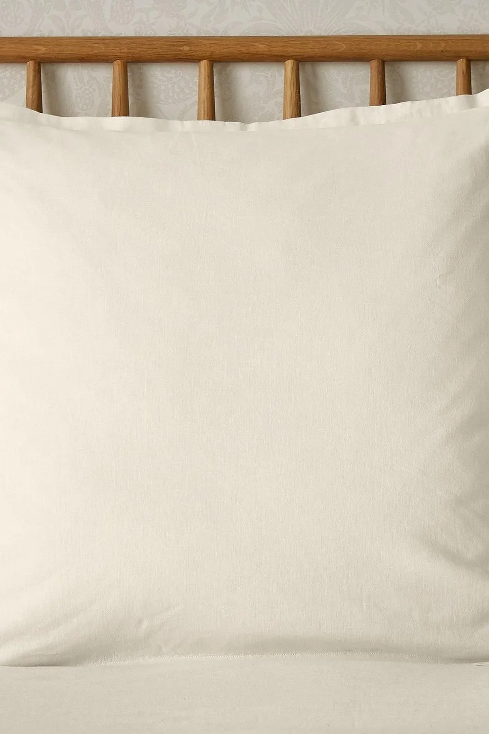 Morris & Co 'Pure Linen Cotton' Square Pillowcase in White 2
