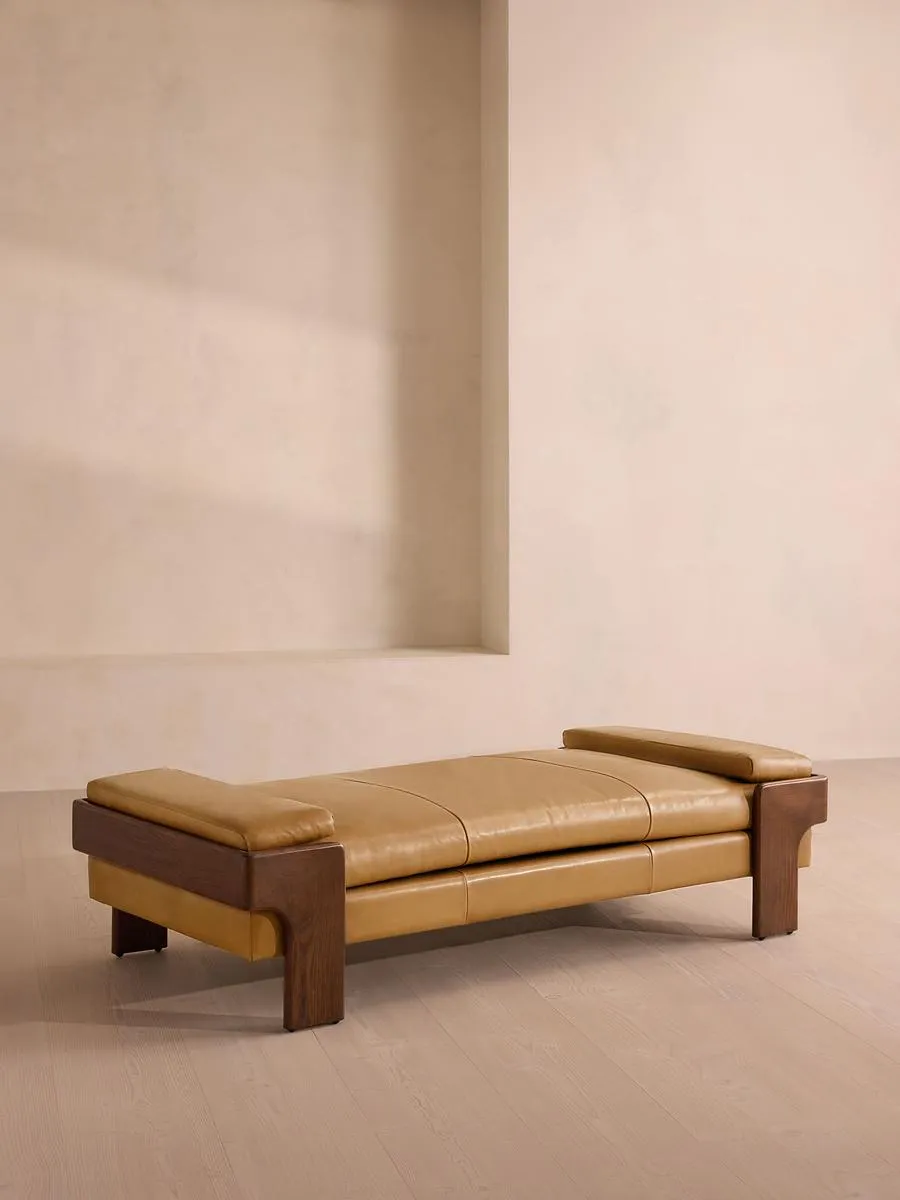 Marcia Daybed, Leather, Honey