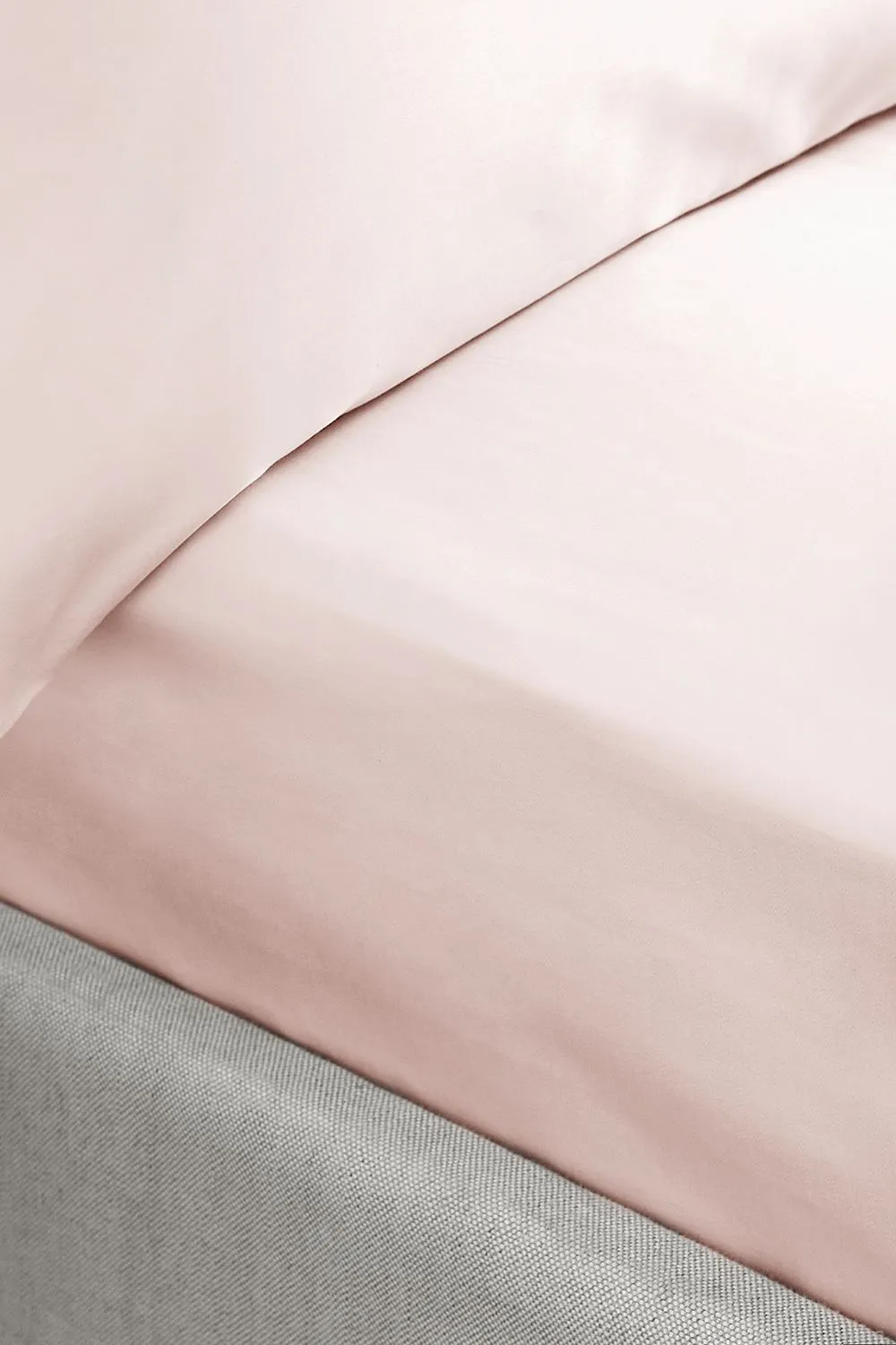 Bianca 400 Thread Count Cotton Sateen 36cm Depth Sheet in Pink 1
