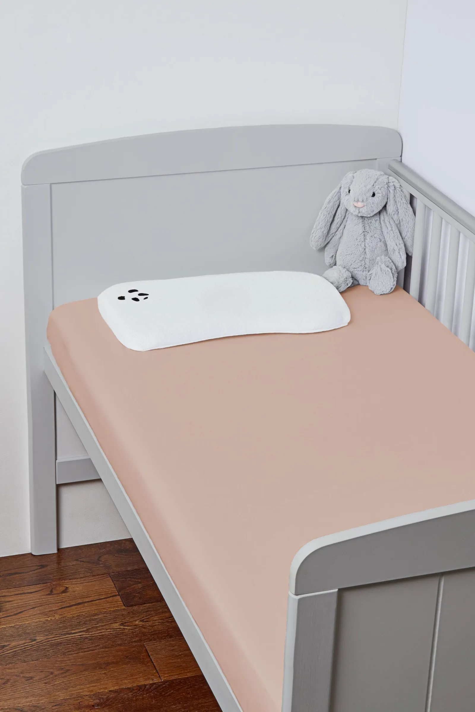 Panda London Memory Foam Bamboo Baby Pillow in White 2
