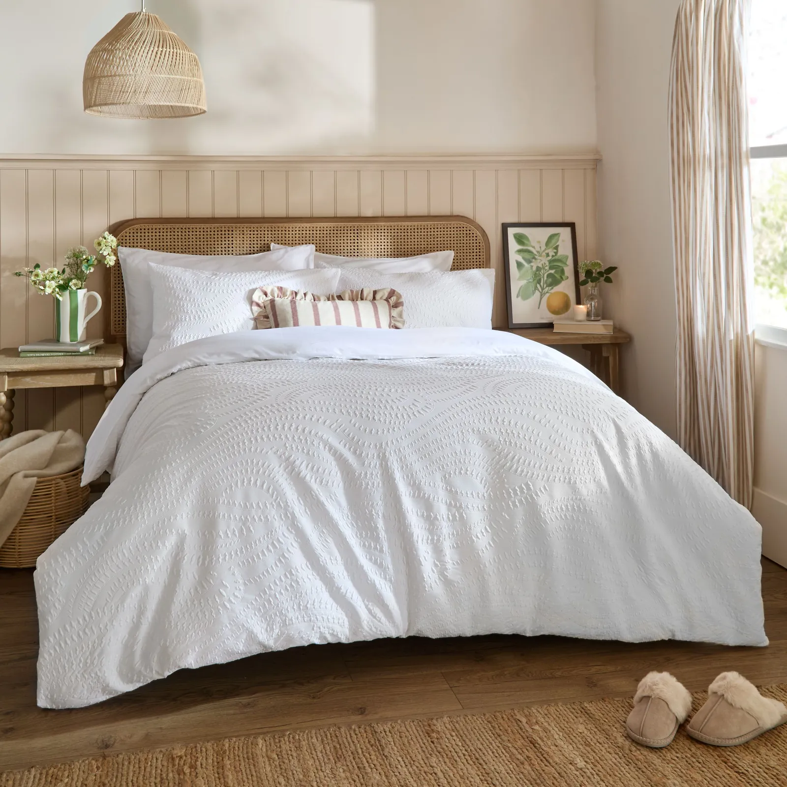 Wylder Georgia Heat Pressed Duvet Cover Set in White