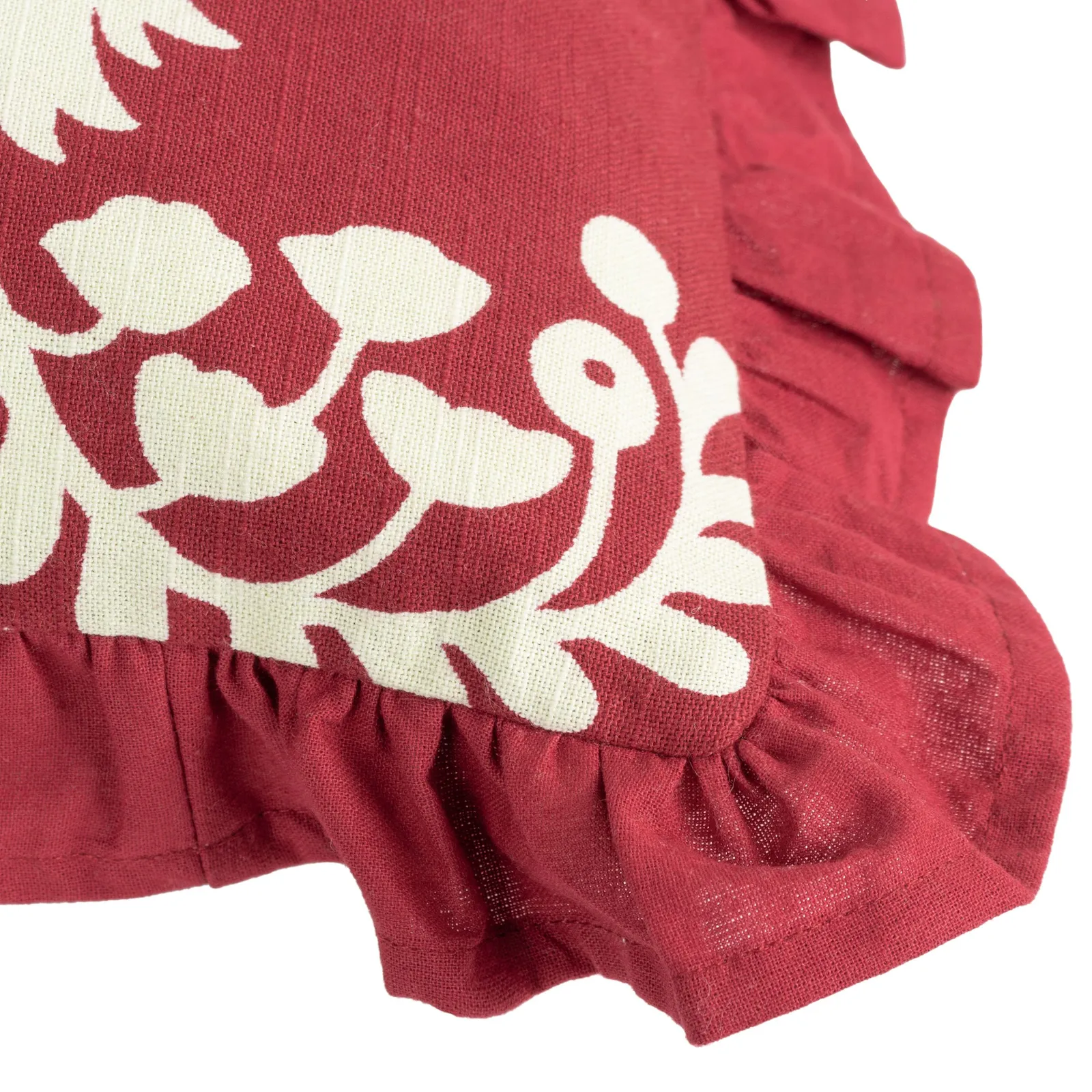 Paoletti Montrose 100% Cotton Fringed Leaf Cushion in Red 5