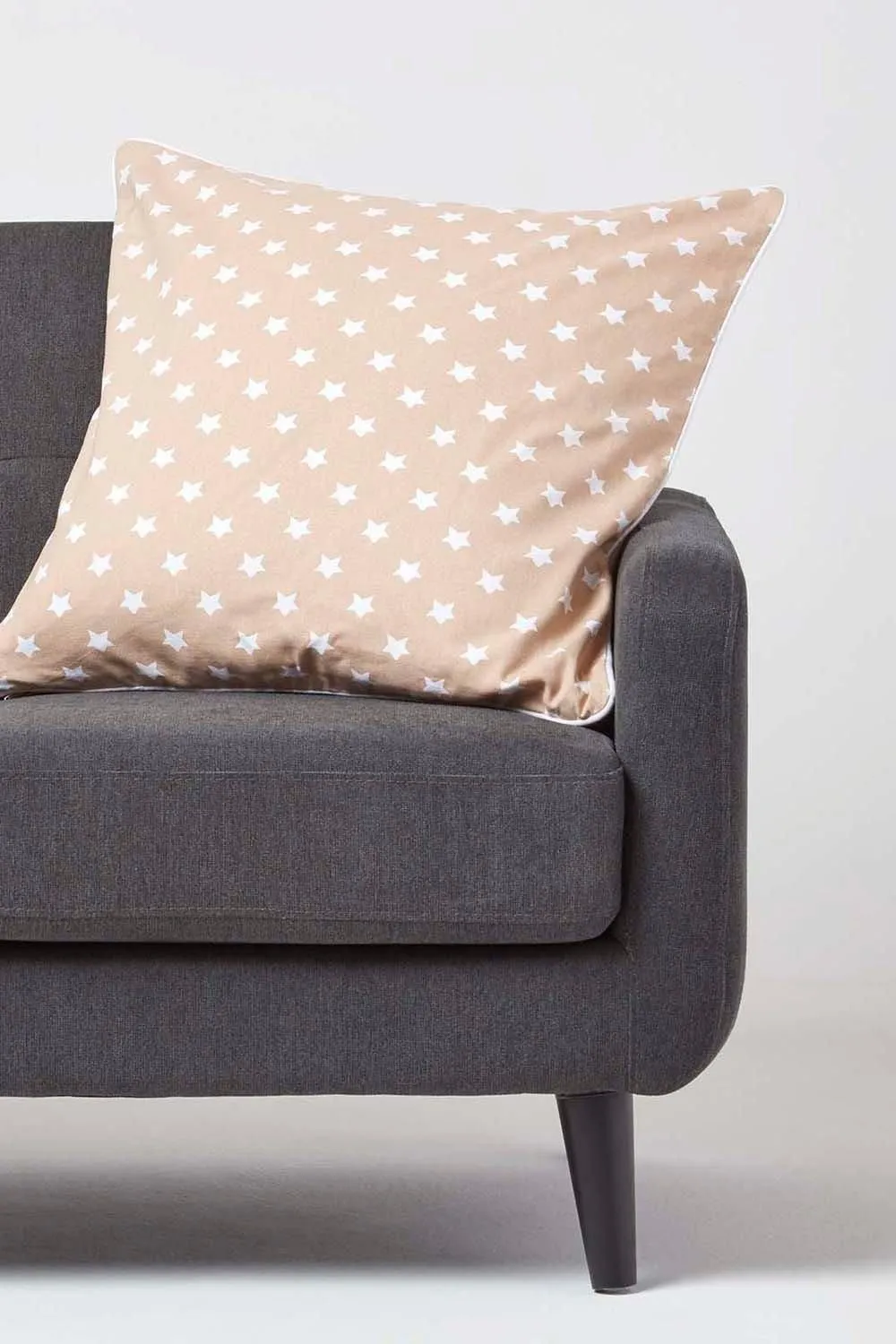 Homescapes Cotton Stars Cushion Cover in Beige 2