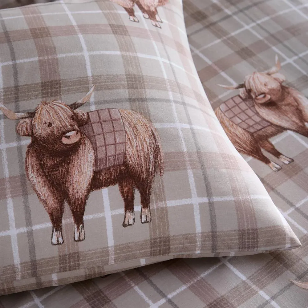Portfolio Home Hamish Highland Cow Duvet Cover Set in Natural 3