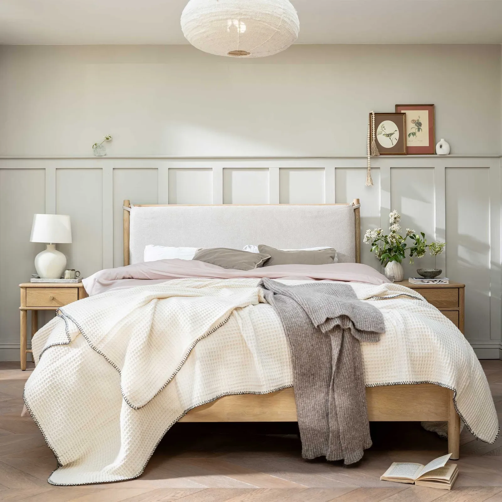 Valla 150Cm Bedstead + Cushion, Neutral Wood | King | Barker & Stonehouse 2