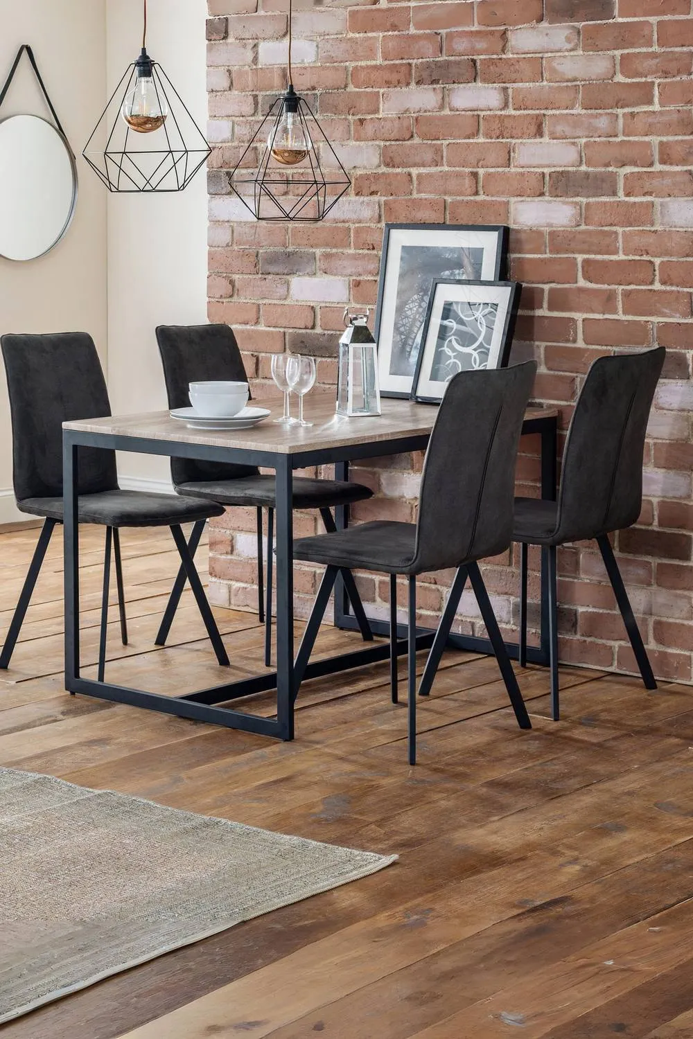 Julian Bowen Tribeca Rectangular 4-6 Seater Dining Table in Light Oak 4