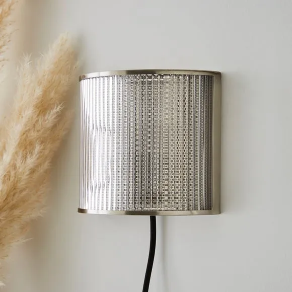 Kruze Plug In Wall Light 2