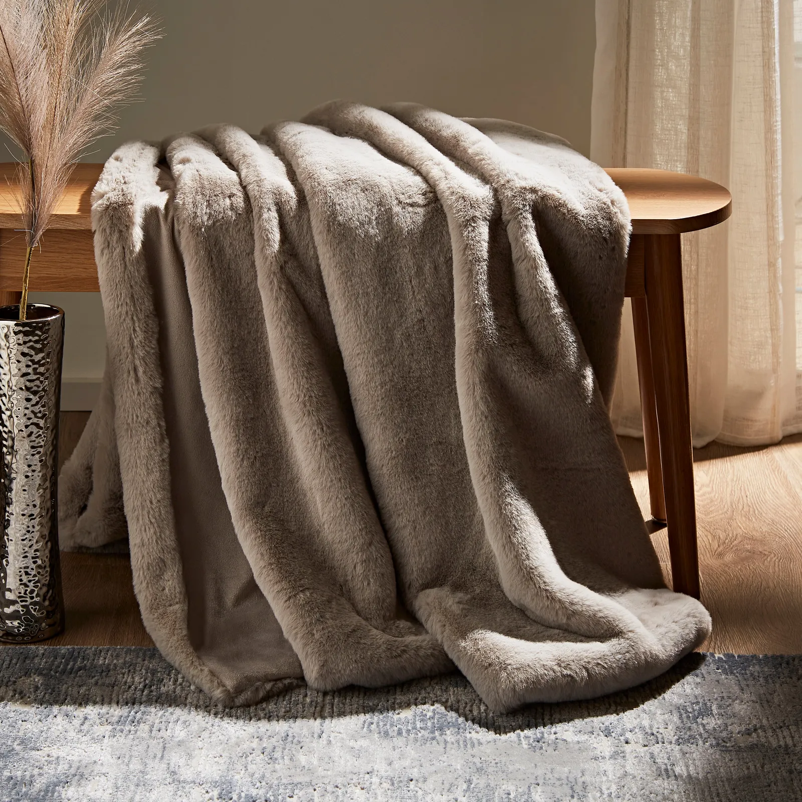 Silk Soft Faux Fur 200x200cm Throw Chateau Grey