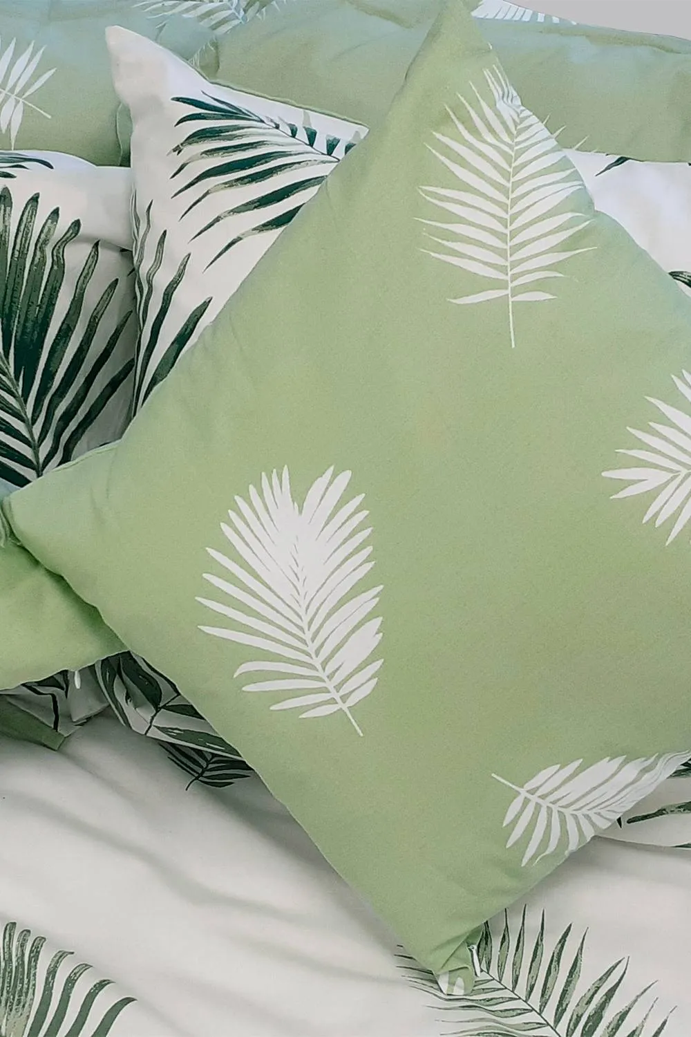 Martex Fern Cushion Cover Pair in Green 2