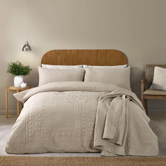 Catherine Lansfield Folkstone Geo Duvet Cover & Pillowcase Set 1