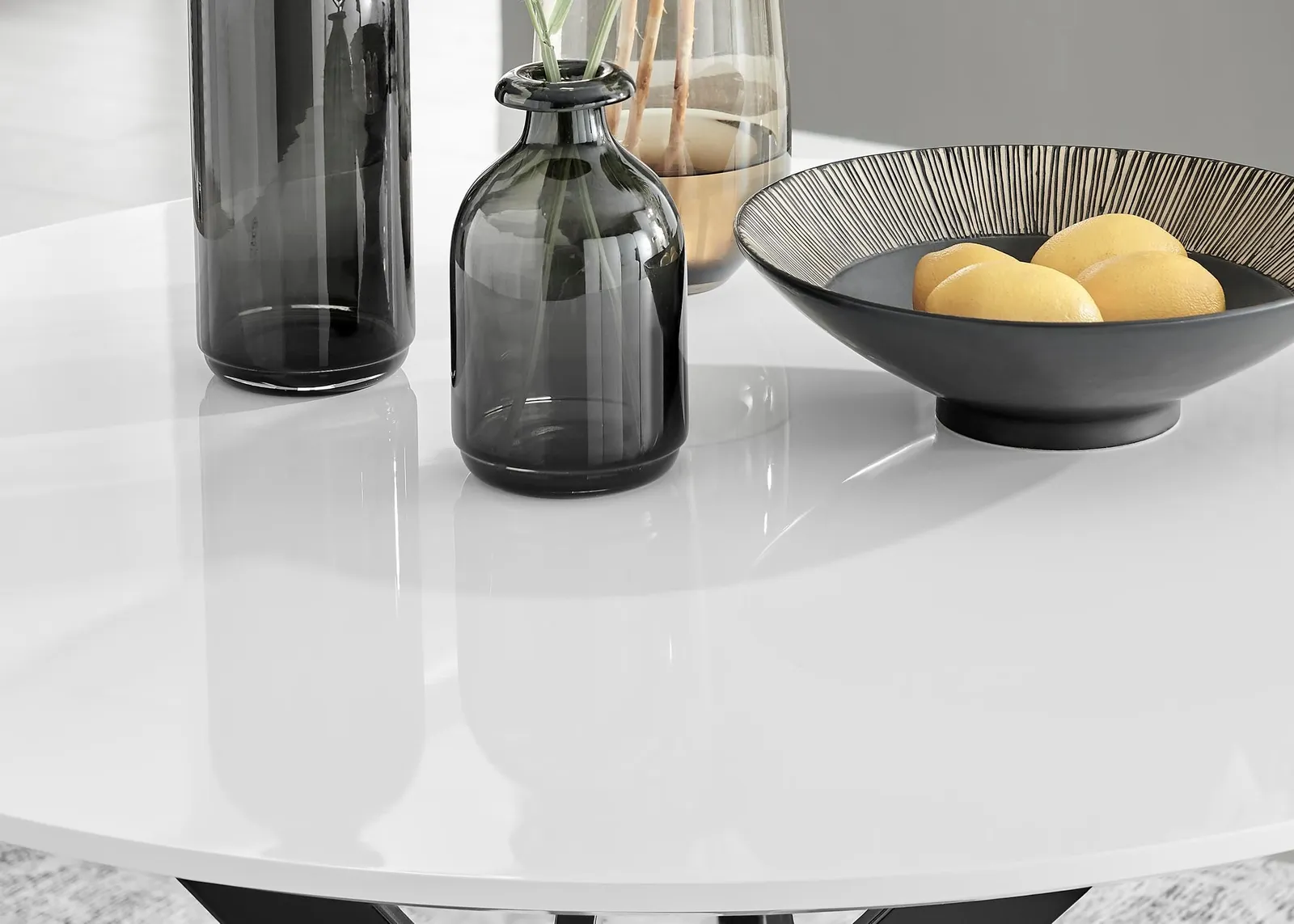 FurnitureboxUK Novara 100cm Round 4-Seater Dining Table With Black Metal Legs in White 4