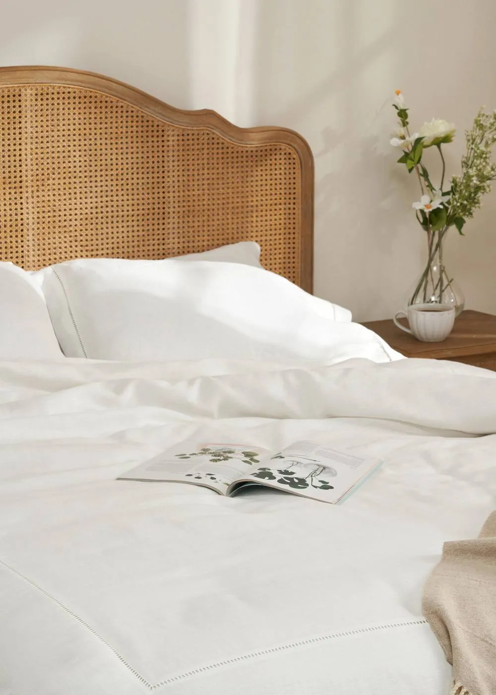 Truly White 100% Linen Ladder Stitch Duvet Cover