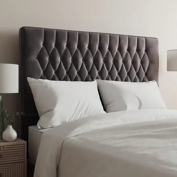 Luxury Velvet Chesterfield Headboard 1