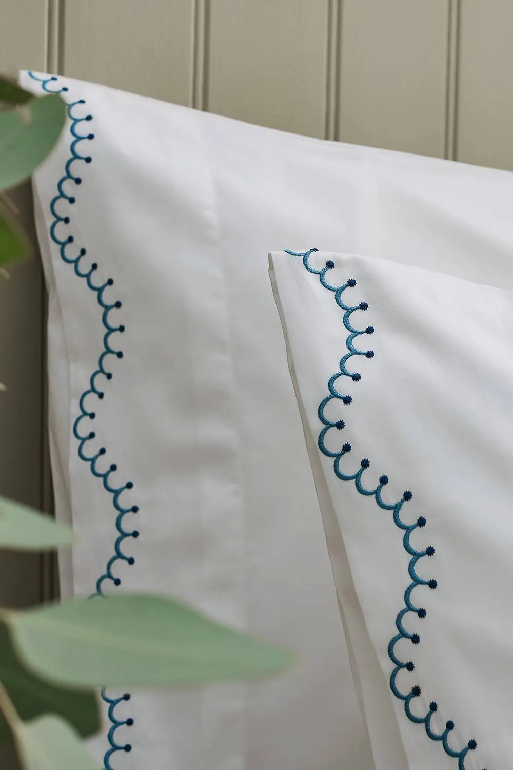 CHRISTY 'Lucerne Scallop' Luxury Cotton Sateen Standard Pillowcase Pair in Blue 2