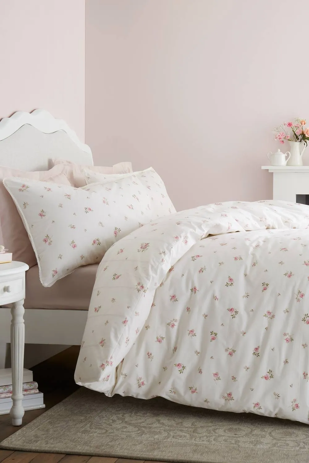 Bianca 'Vintage Rosebud Lace' 200 TC Cotton Reversible Duvet Cover Set in Cream 2
