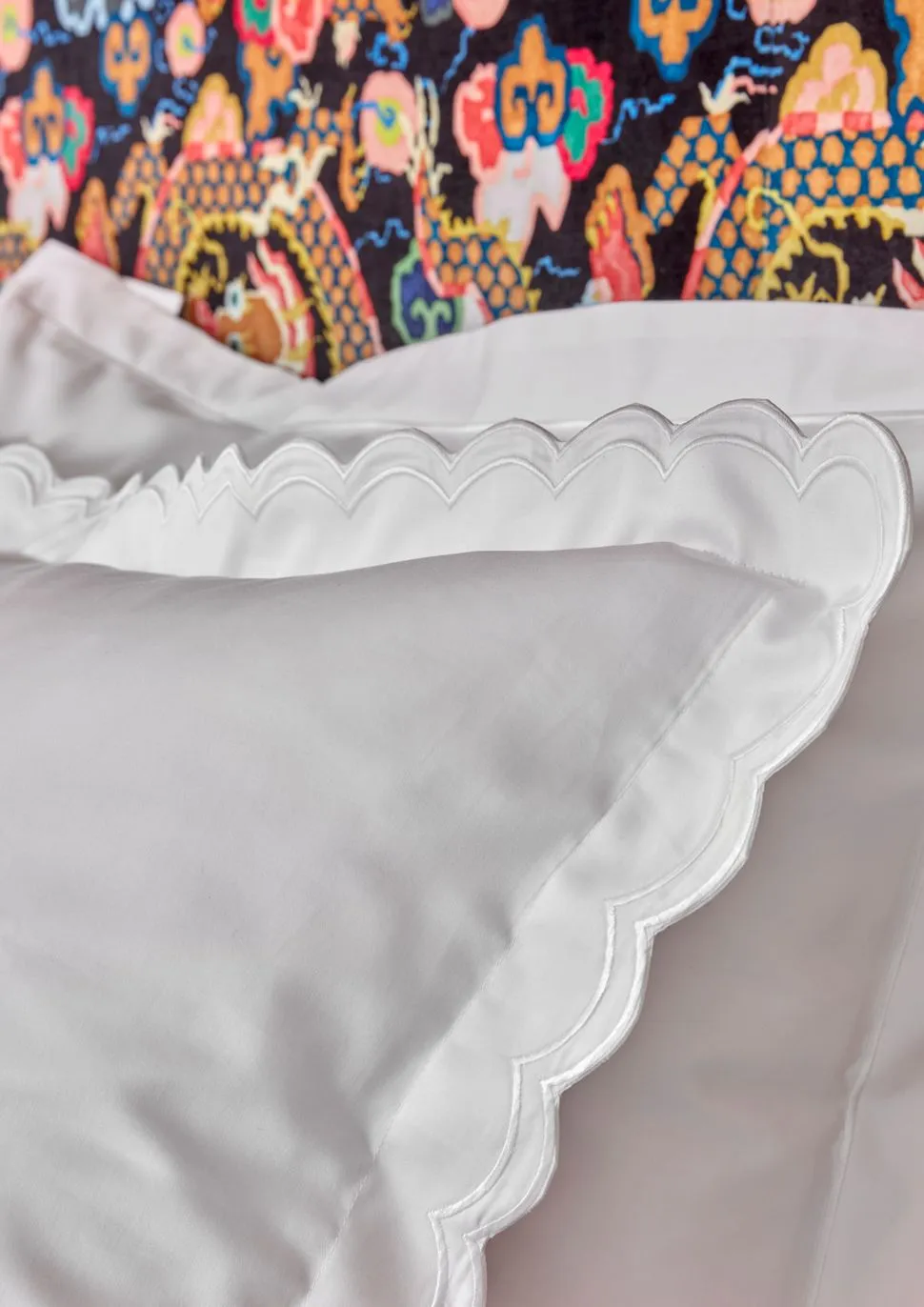 CHRISTY Scallop Edge Cotton Sateen Oxford Pillowcases in White 5