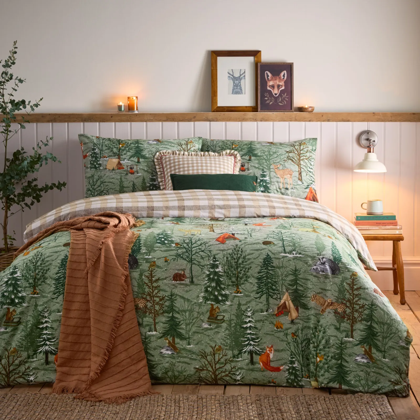 Furn Lodge Wood 100% Brushed Cotton Duvet Set in Green