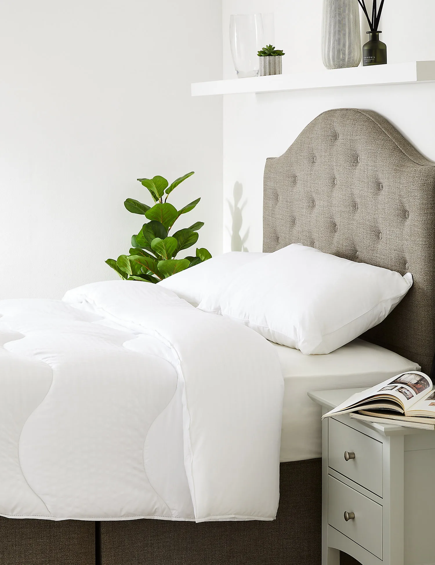 M&S Unisex Supremely Washable 13.5 Tog Duvet