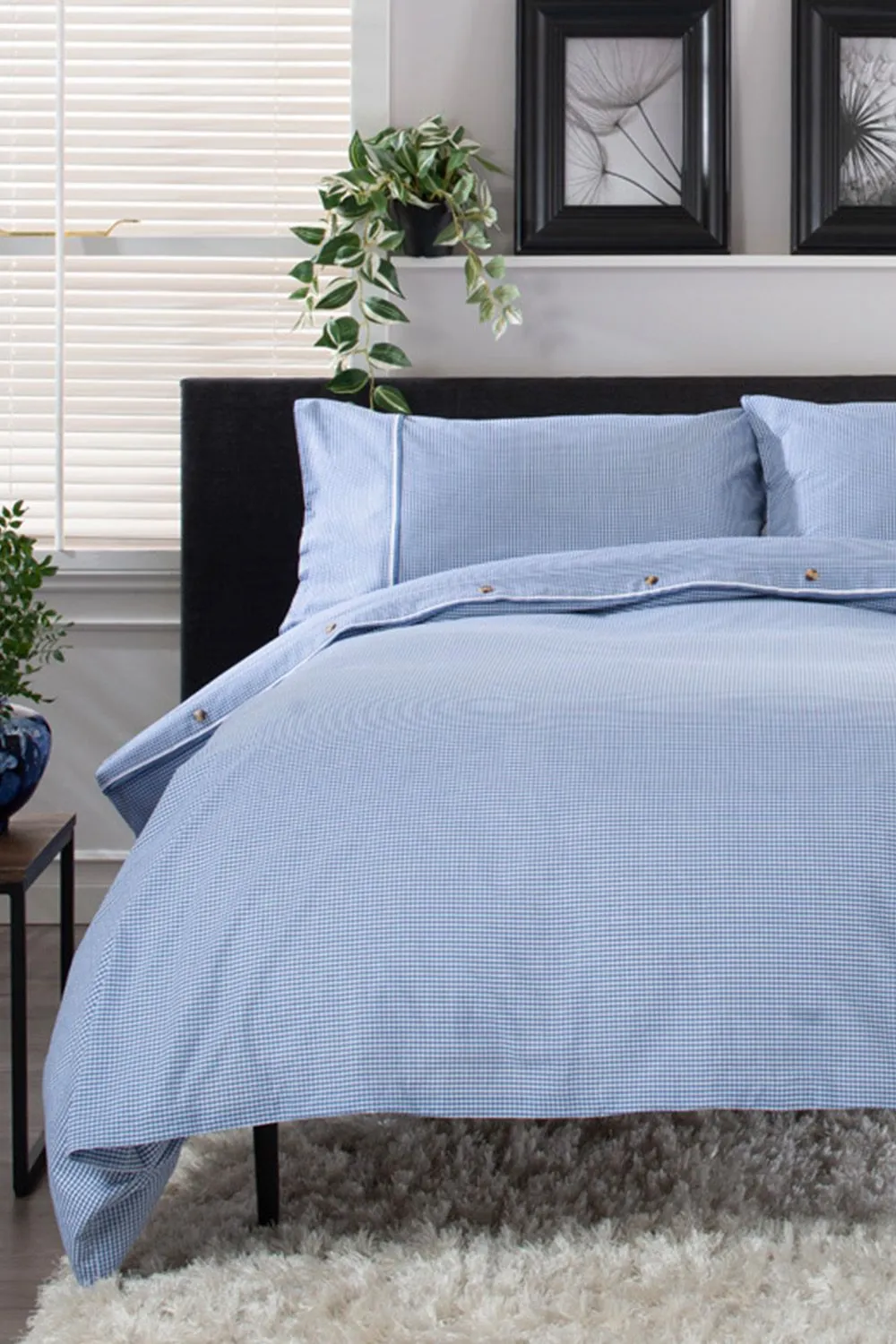 The Lyndon Company Gingham Duvet Cover Set - Soft & Breathable Cotton with Double Piped Edges in Blue 1