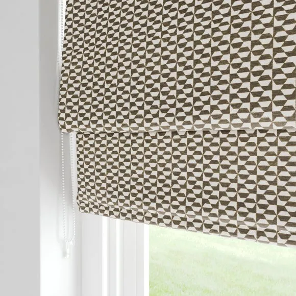Geo Checkerboard Roman Blind 4