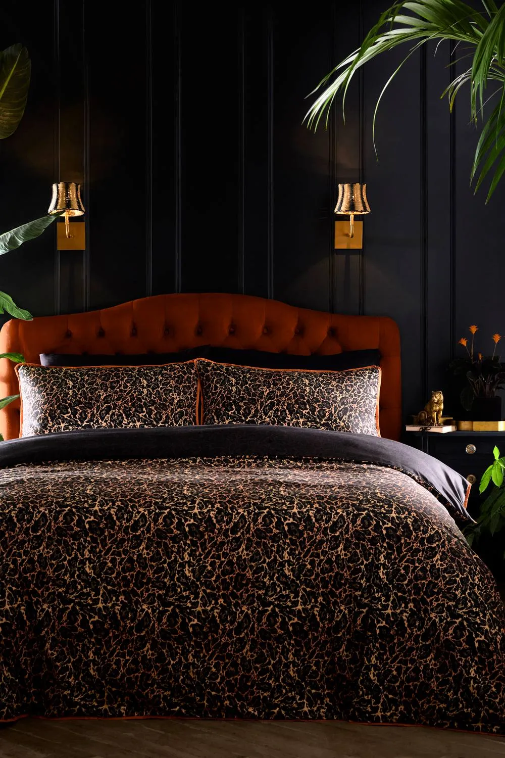 Laurence Llewelyn-Bowen 'Roxy Leopard Print' 100% Cotton Sateen Duvet Cover Set in Black 1