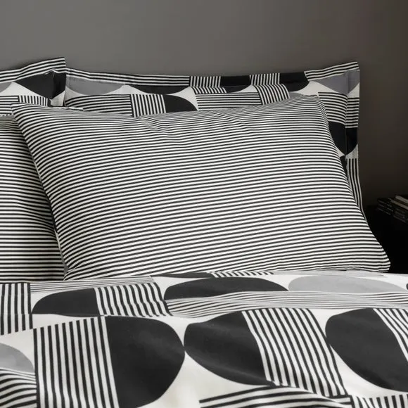 Bromley Modern Geo 100% Cotton Duvet Cover & Pillowcase Set 4