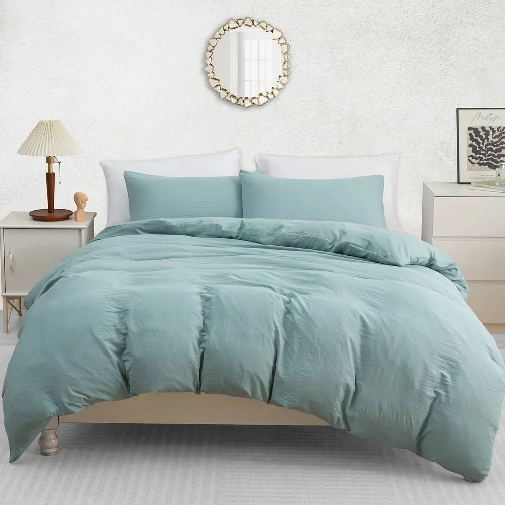 Pamposh Pre Washed Microfibre Duvet Cover Set King Size Ultra Soft Quilt Covers in Pale Green
