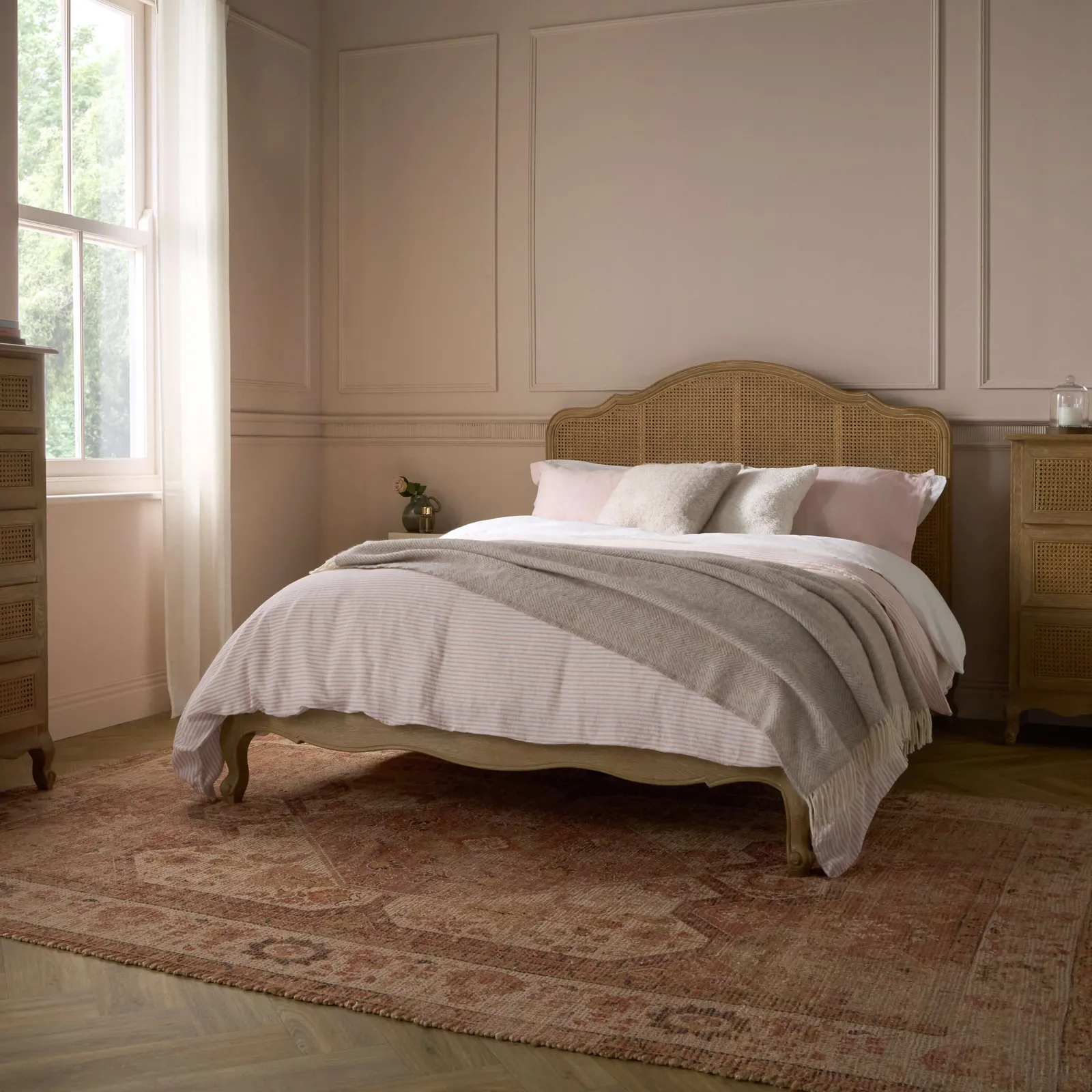 Sienna Beau Rattan Bed, Weathered Oak / Rattan, Super King