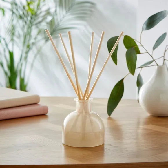Vanilla and Sandalwood Diffuser