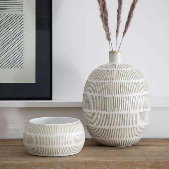 Gallery Direct Abelia Vase 230x230x320mm, Cream 2