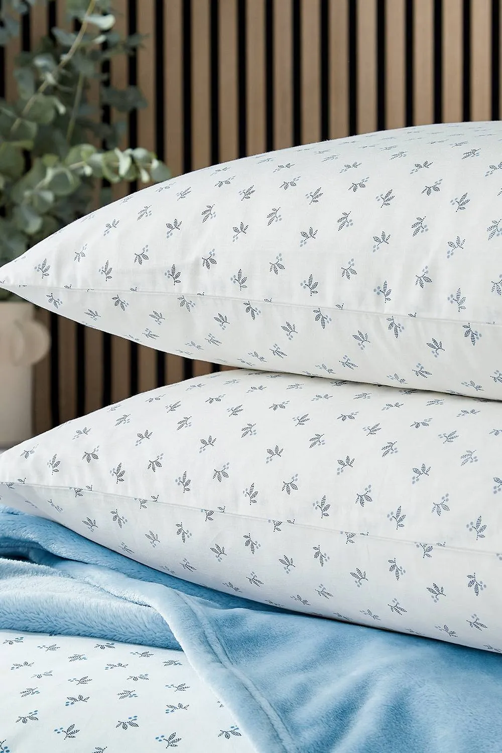 Helena Springfield 'Leaf Sprig' Duvet Cover Set in Blue 5