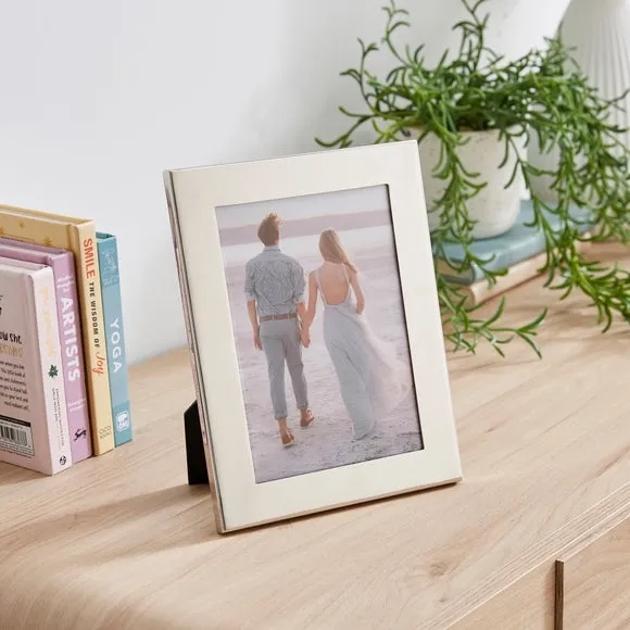 Chrome Photo Frame 1