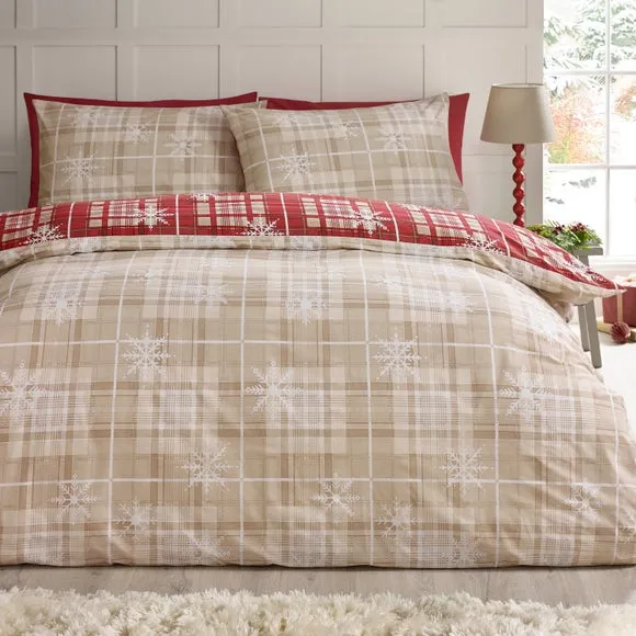 Catherine Lansfield Christmas Scandi Check Polycotton Duvet Cover & Pillowcase Set 2