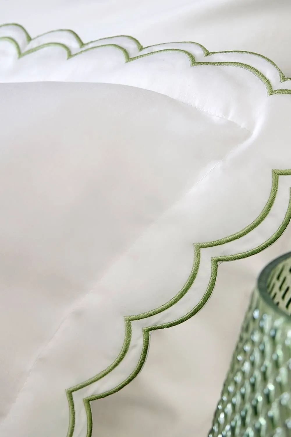 CHRISTY Scallop Edge Cotton Sateen Oxford Pillowcases in Green 2