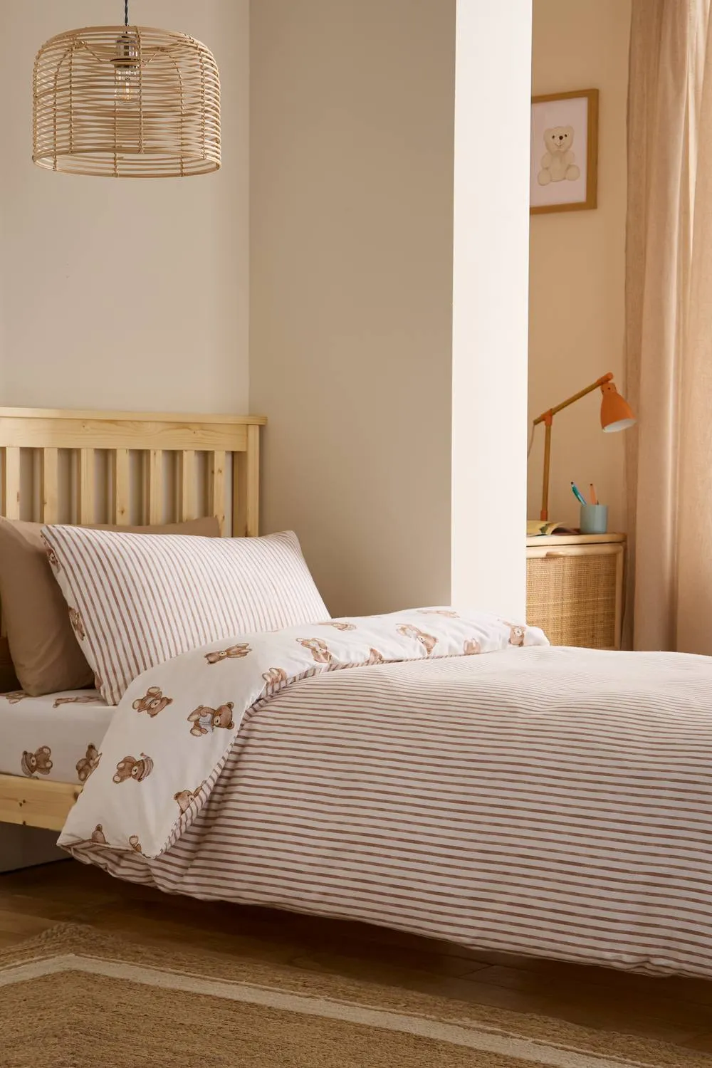 Catherine Lansfield Brushed Teddy Bear Cotton Reversible Duvet Cover Set in Cream 2