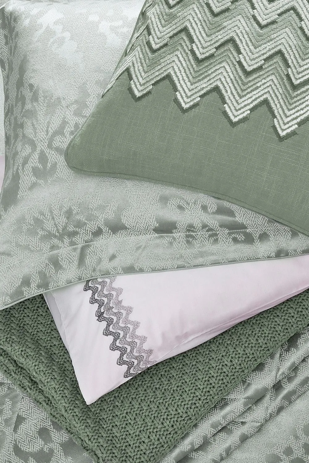 1951 'Kadir' Standard Pillowcase Pair in Green