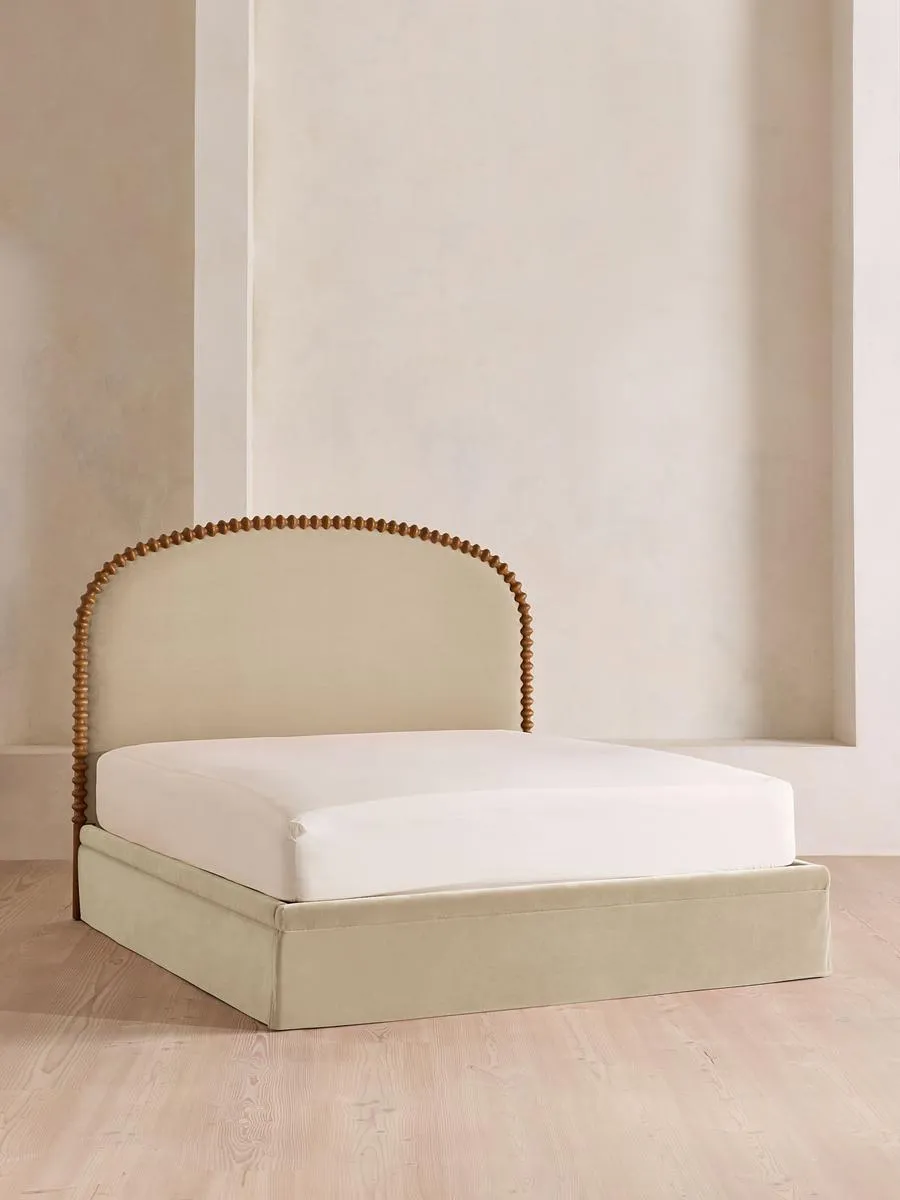 Mika Bed, King, Velvet, Oyster