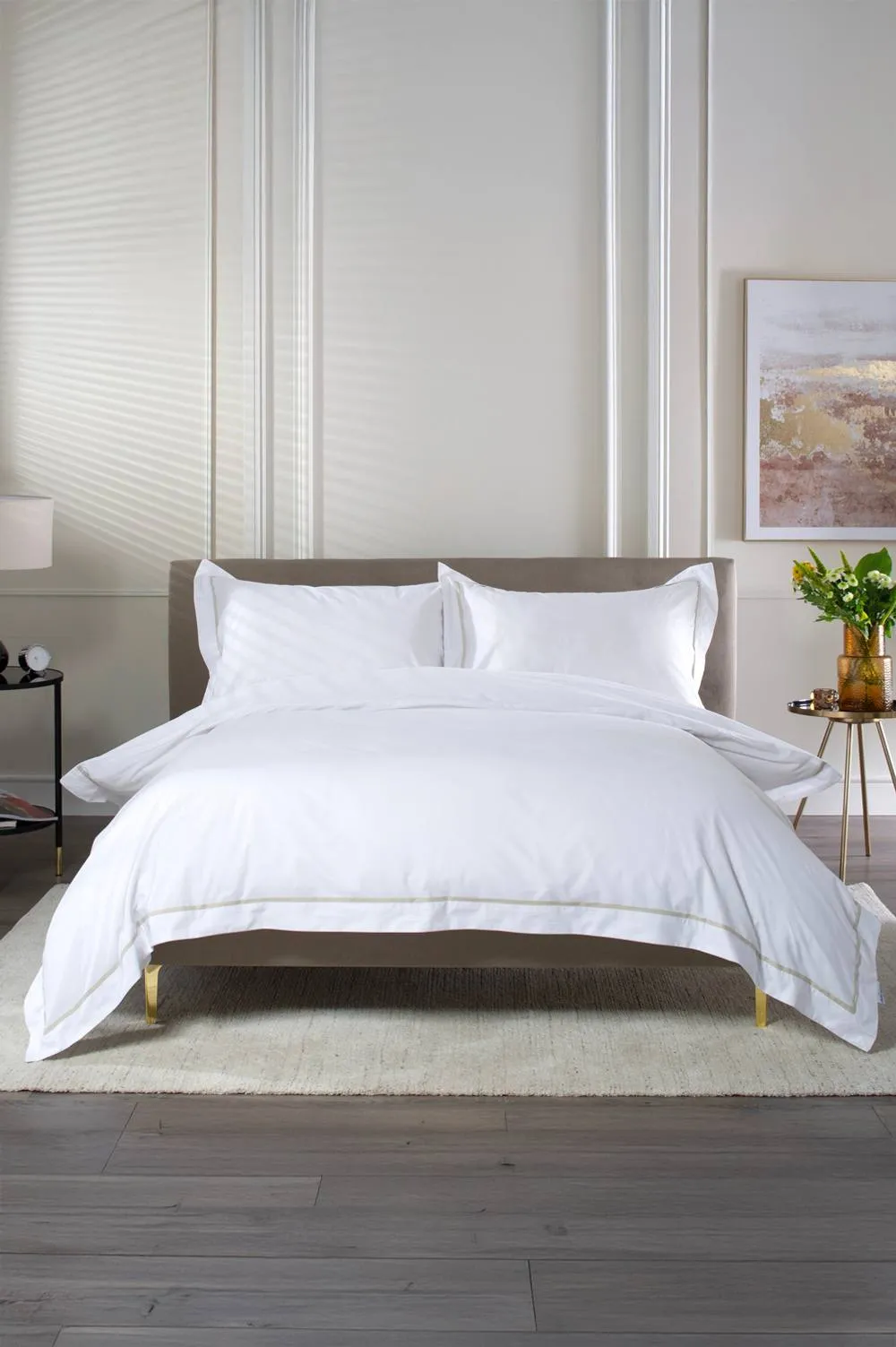 The Lyndon Company Boutique Hotel Hampstead 200 Thread Count Cotton Duvet Cover Set in Stone 1