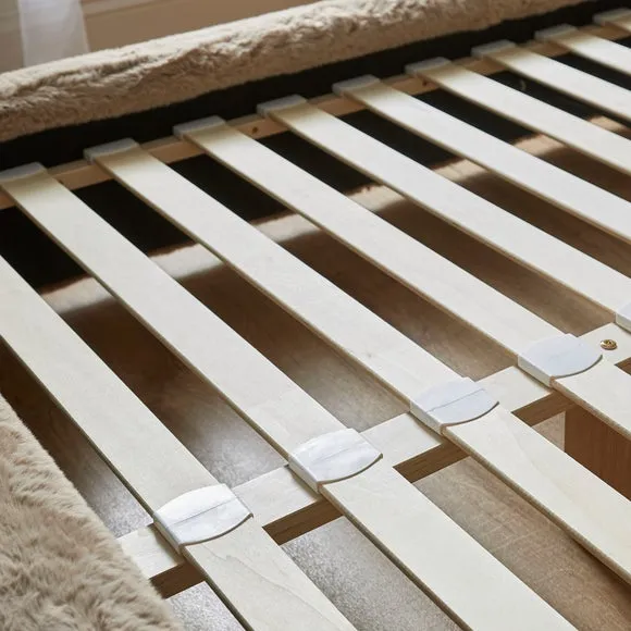 Elysia Bed, Faux Fur 4