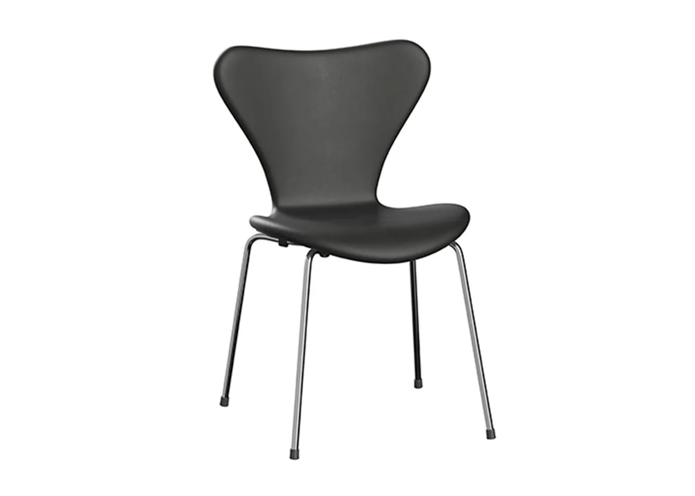 Fritz Hansen Series 7 Chair Essential Leather Black with Chrome Legs