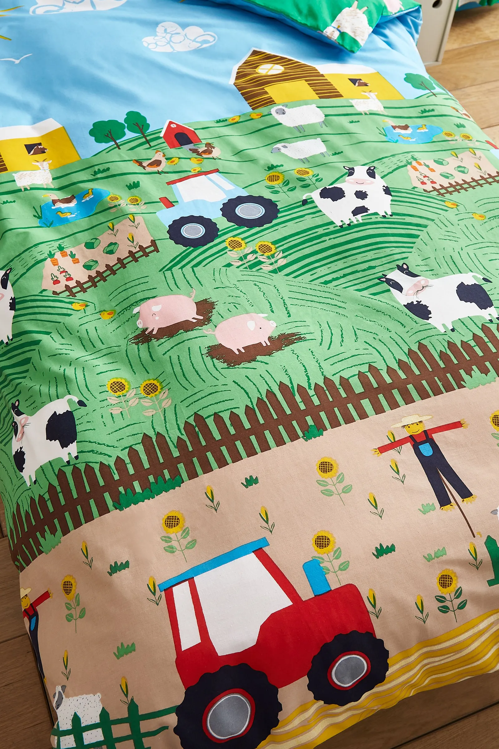 Catherine Lansfield Farmyard Animals Duvet Set in Blue 4