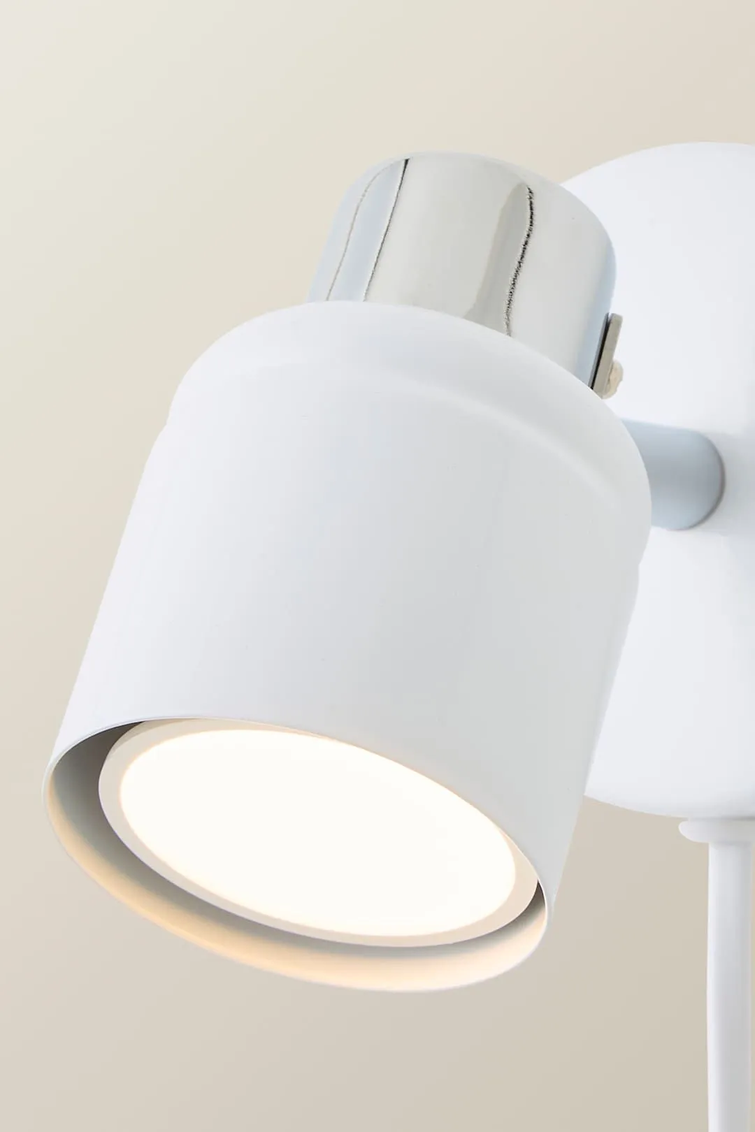 ValueLights Benton Single Adjustable Plug In Spotlight Wall Light in White 5