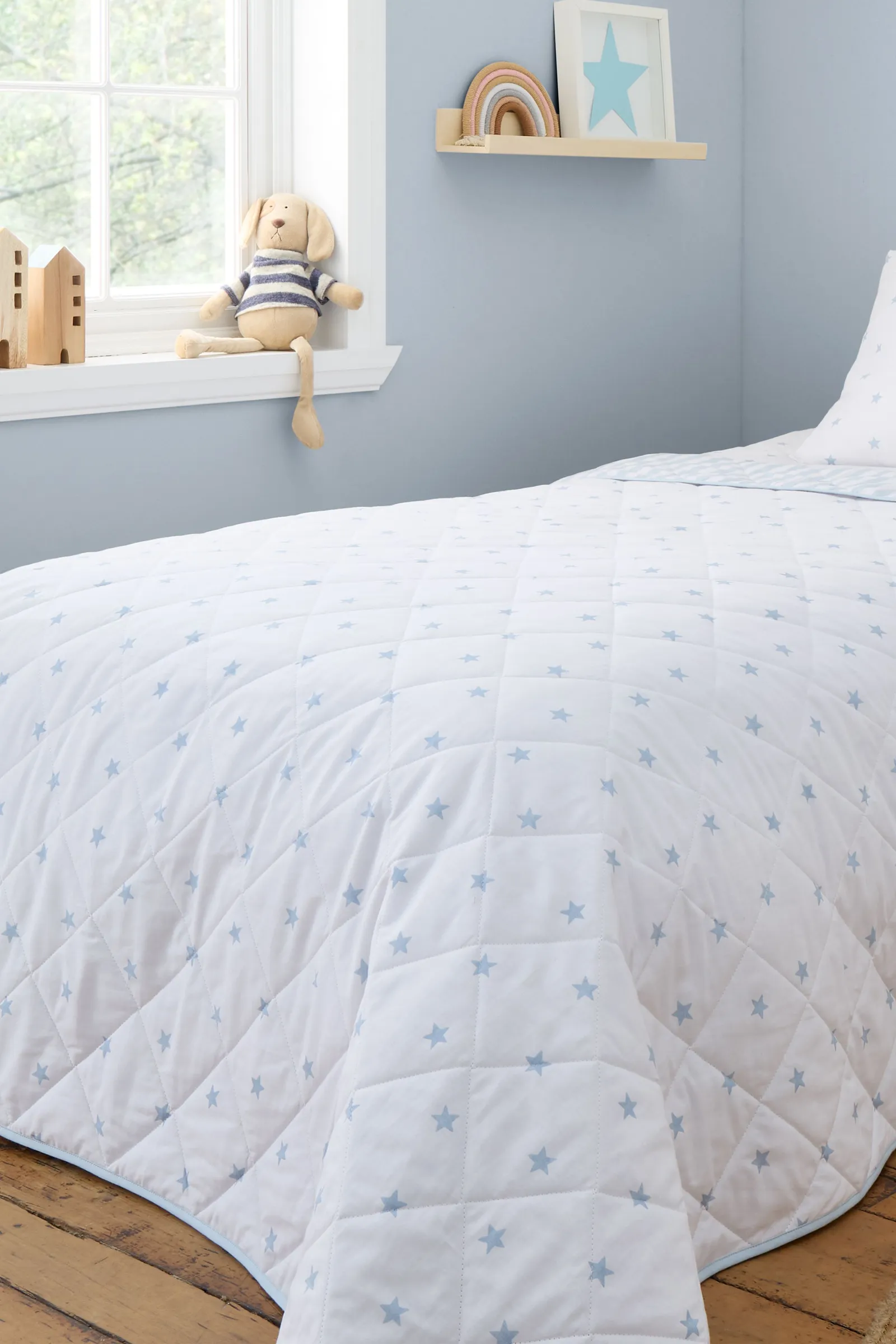 Bianca 'Mini Star & Stripes' Cotton Reversible Bedspread in Blue