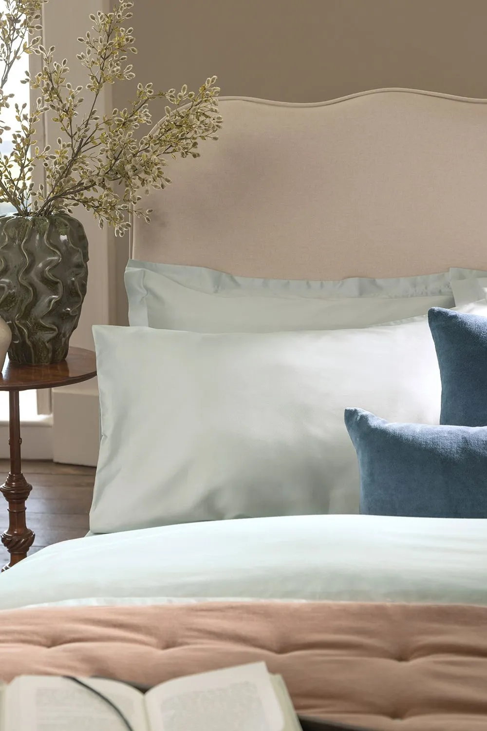 CHRISTY 400TC Luxury Cotton Sateen Plain Dye Oxford Pillowcases Pair in Light Grey 3
