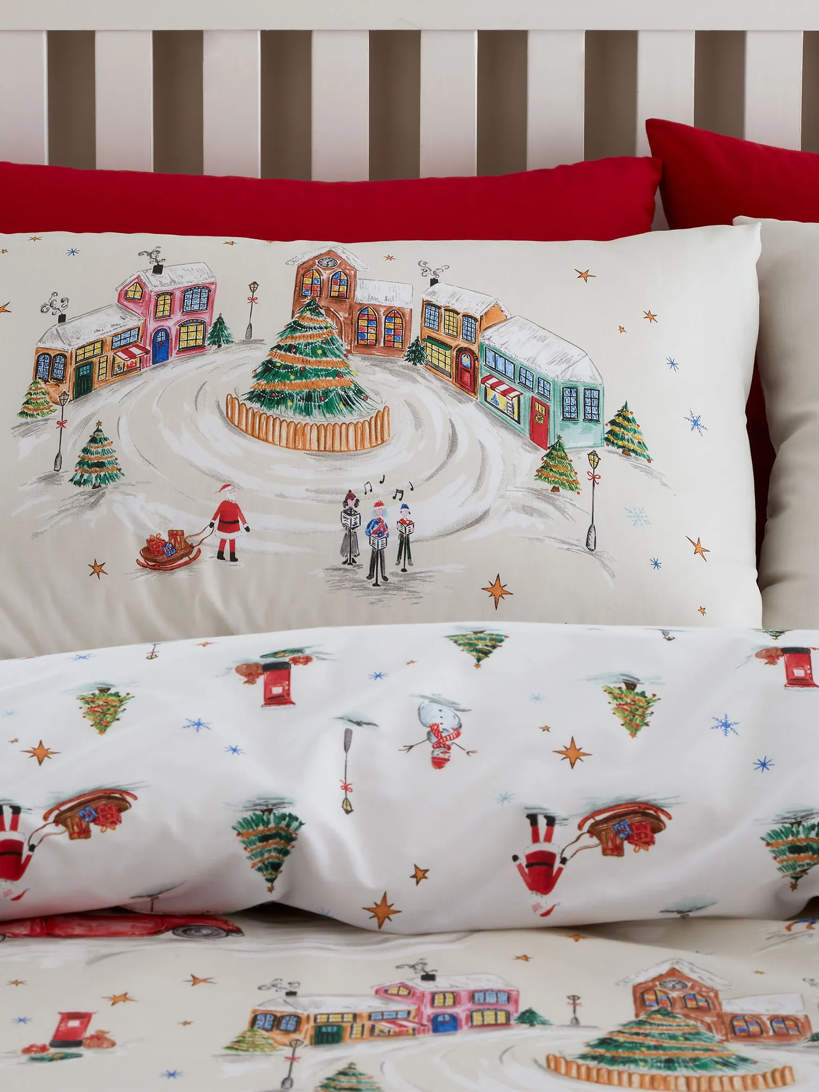 Catherine Lansfield 'Christmas Town' Duvet Cover Set 3