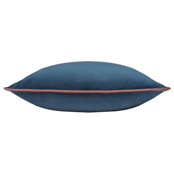 Furn. Square Cushion 3