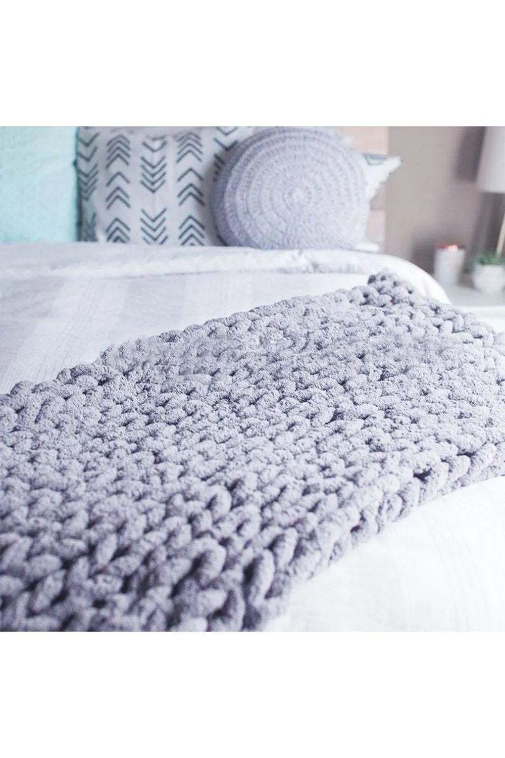 Living and Home Chunky Knit Throw Blanket 80x100cm in Light Grey